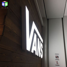 3D店の前部名前の表示のためのアクリルの導かれた経路識別文字の印の壁に取り付けられた広告